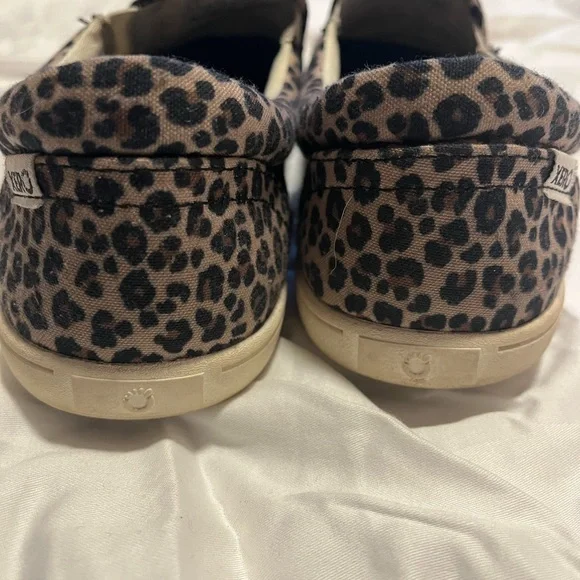 XeroShoes Leopard Canvas Slip-Ons - Picture 6 of 7